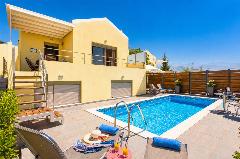 Villa Litsa is part of 4365